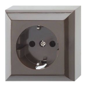 GAO BUSINESS LINE 1-es aljzat, barna , 250V falon kívüli  0510056777 - elektrobagoly.hu