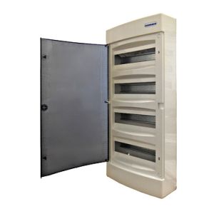 SchrackBK 4modul (1x4P) süllyesztett műanyag kiselosztó füstszínű ajtóval       IP40, BK080005
